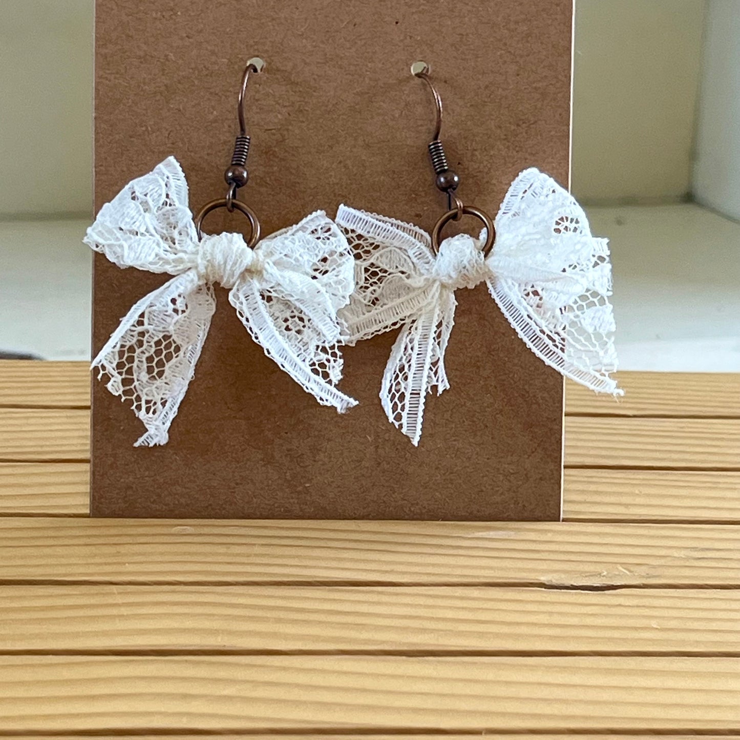 Vintage lace earrings off white bow earrings
