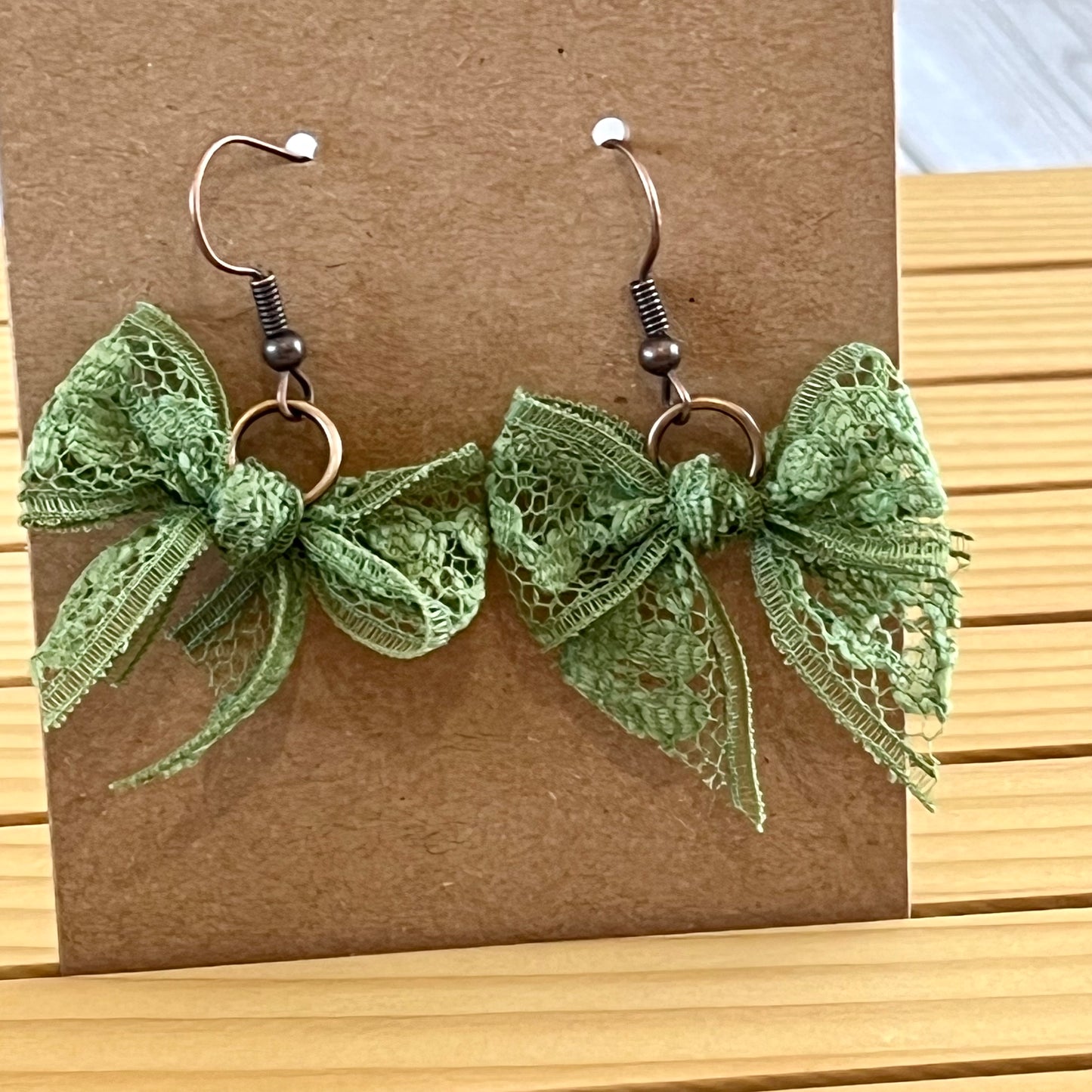 Vintage lace earrings moss green bow earrings