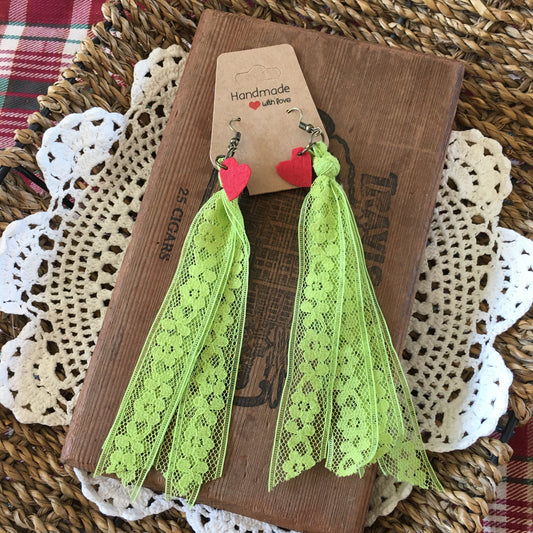 The green guy Christmas Boho Vintage Lace Earrings with Heart