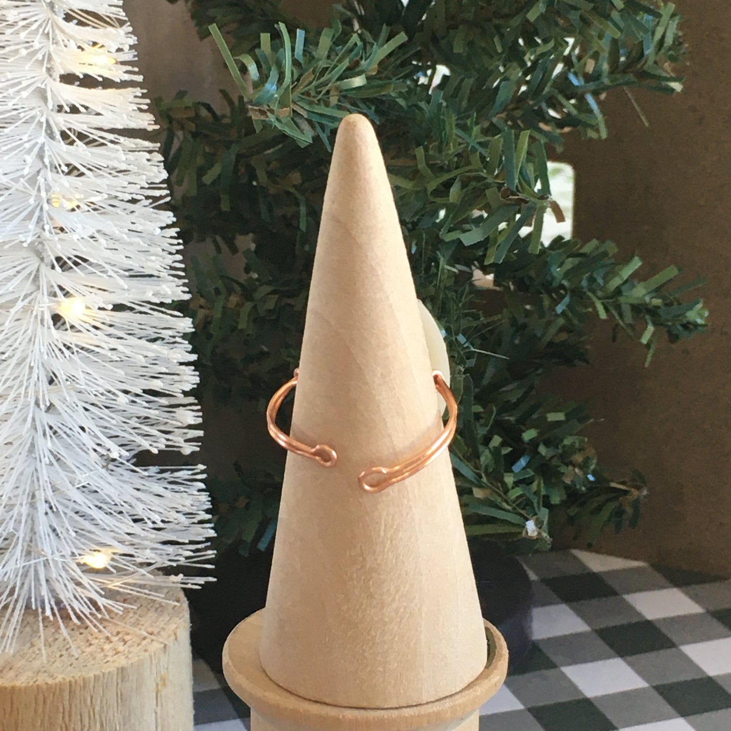 Christmas Button Ring Red and White Rhinestone