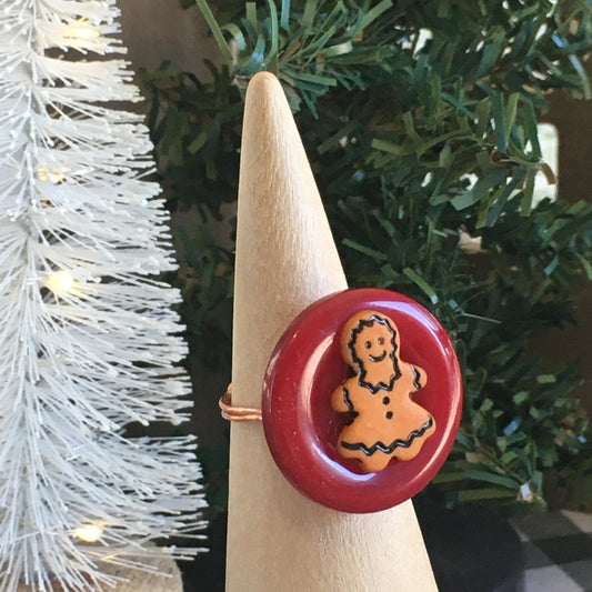 Christmas Button Ring Gingerbread Red